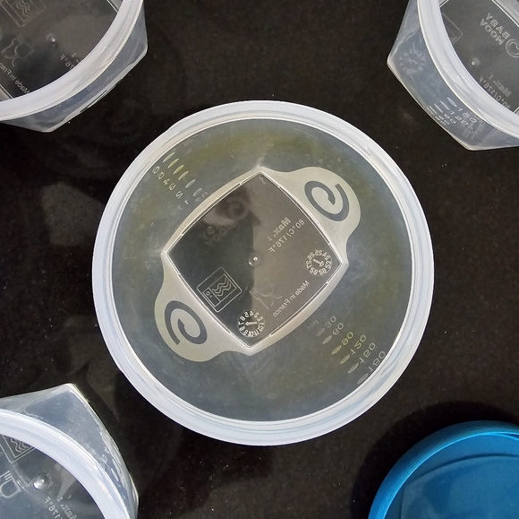 Colorful Food Storage Containers - Picture 7 of 8